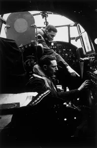 Avro Lancaster Bomber Drucke: Flight Engineers