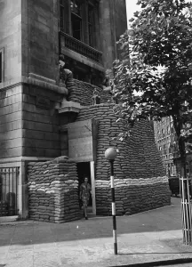 Women In The War Effort UK Drucke: Getting Ready