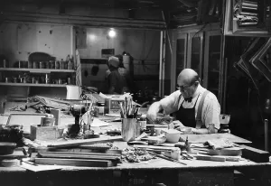 Piccadilly Street Scene Drucke: Making Frames