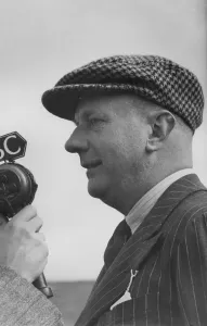 Classic Car Racing Pictures Drucke: John Cobb