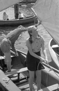 Black And White Sailing Photos Drucke: Learning To Sail