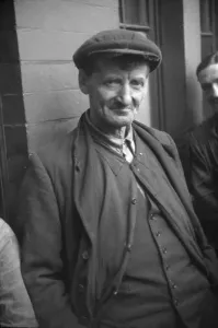 Kurt Hutton Photographer Drucke: Shipbuilder