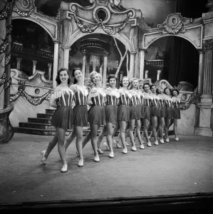 Television Entertainment History Drucke: Line Dance