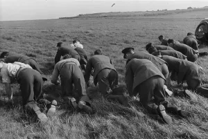 Military Aviation History UK Drucke: Missing Pin