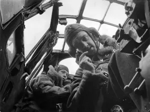 Black And White WWII Images Drucke: Pilot Report