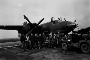 Vintage Bomber Plane Drucke: Plane Pose
