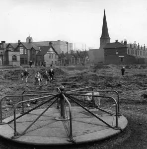 Vintage Playground Equipment Drucke: Empty Roundabout