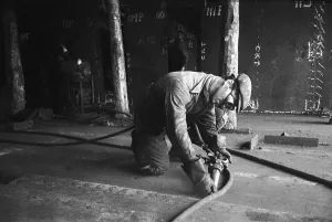 Industrial Machinery Equipment Drucke: Ship Builder