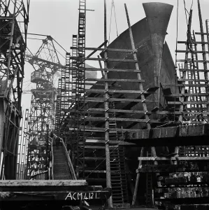 Shipbuilding Industry Drucke: Shipbuilding