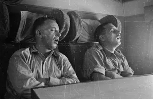 Black And White Travel Images Drucke: Sleeping Passengers