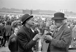 Epsom Derby History Drucke: Sniffing Snuff
