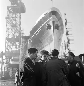 Scottish Maritime History Drucke: Workers And Uganda