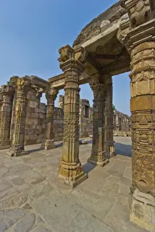 UNESCO Sites In India Drucke: Pillars at Qutub minar complex
