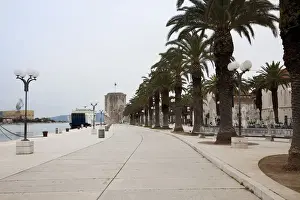 Trogir Croatia Drucke: Promenade