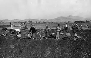 Black And White China Photos Drucke: Railway Diggers