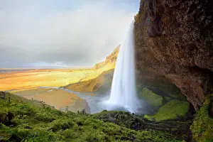 Icelandic Coastline Scenery Drucke: Seljalandsfoss Waterfall
