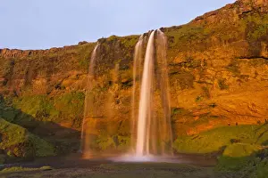Evening Light Iceland Drucke: Seljalandsfoss waterfall in the evening light, Seljalandsfoss, Iceland