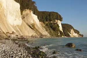 Baltic Sea Coastal Scenery Drucke: Stone beach, chalk cliffs and a beech forest