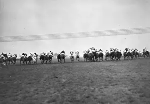 Horse Racing In Britain Drucke: They're Off