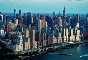 Drucke von Luftaufnahme des Mittelteils von Manhatten mit dem Empire-State-Building im Blick Atemberaubende Szenen Aus Aller Welt Drucke: Mittwohnmittel-Manhattan