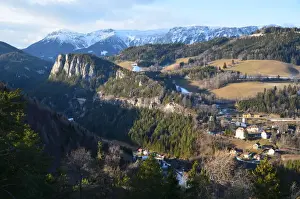 Majestic Mountain Landscapes Drucke: View of mountainside landscape
