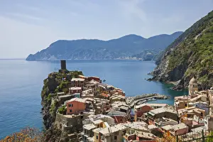 Cinque Terre National Park Landscape Drucke: View of the town