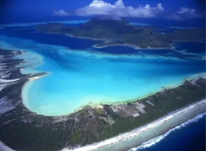 Turquoise Lagoon Drucke: Polynesia Bora Bora