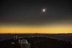 Verwandte Bilder Drucke: Chile-Solar-Eclipse