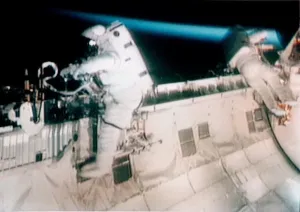 Space Shuttle Discovery Drucke: Us-Spacewalk