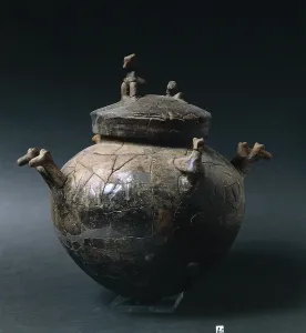 7th Century BC Pottery Drucke: Four handled olla with decorations