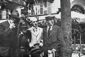 Drucke von Ein Treffen der Avantgarde: Manuel Ortiz de Zarate, Henri-Pierre Roche, Marie Vassilieff, Max Jacob und Pablo Picasso in Paris um 1915-16 Pablo Picasso Drucke: Manuel Ortiz de Zarate, Henri-Pierre Roche