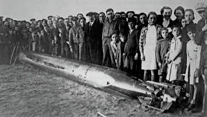 Spanish Civil War Images Drucke: Unexploded rocket shell