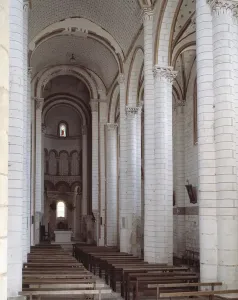 Medieval Building Design Drucke: View of the nave