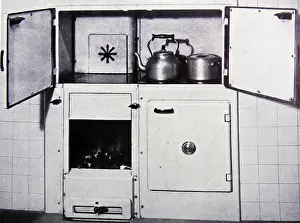 Vintage Kitchen Appliances Drucke: Built-in signet multifunction cooking range. British white goods in the 1950s