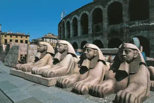 Mediterranean Architecture Photos Drucke: Statues in a row with an arena in the background, Piazza Bra, Verona, Veneto, Italy