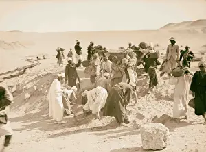 Ancient Egyptian History Images Drucke: fourth pyramid Gizeh Excavation work progress
