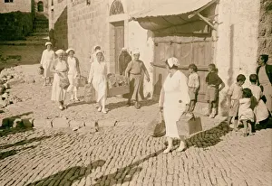 Siege Of Jerusalem Drucke: raising siege Jerusalem Nurses loaded down baskets