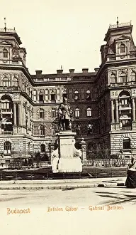 Millennium Monument Budapest Drucke: Statue Gabor Bethlen Millennium Monument
