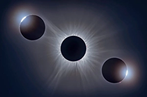 Total Solar Eclipse Images Drucke: 2024 total eclipse of the Sun with corona and prominences