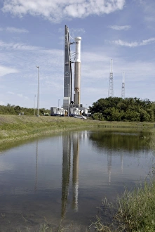 Aerospace Photography Drucke: The Atlas V / Centaur arrives on the launch complex