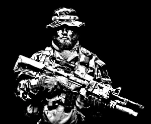 Military Uniform Photos Drucke: Commando soldier in battle uniform