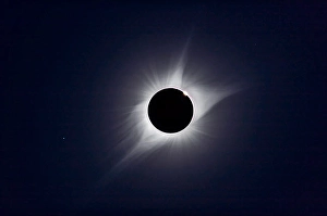 Total Solar Eclipse Drucke: A composite of the August 21, 2017 total solar eclipse