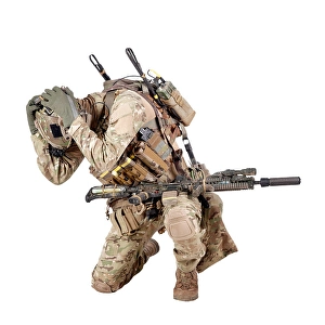 Camouflage Uniform Drucke: Infantryman with head in hands