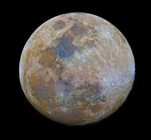 Full Moon Photography Drucke: The almost full Moon in color