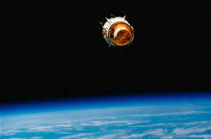 Earth From Space Drucke: Satellite over Earth