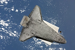 Space Shuttle Discovery Drucke: The underside of space shuttle Discovery