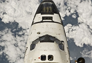 Outer Space Photography Drucke: View of the space shuttle Discovery crew cabin