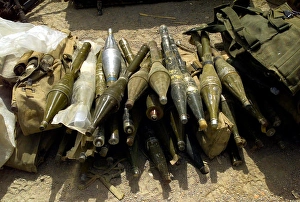 Operation Iraqi Freedom Drucke: A weapons cache of Chinese Rocket Propelled Grenades