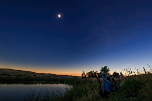 Total Solar Eclipse Drucke: Wide angle view of the August 21