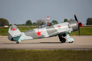 Vintage Fighter Plane Drucke: Yak-3U warbird